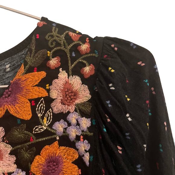 Anthropologie One September Black Embroidered Peasant 3/4 Sleeve Top XS - Picture 2 of 6